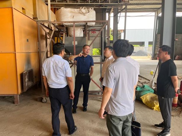 大成國(guó)資集團(tuán)副總經(jīng)理周犇一行到江糧集團(tuán)基層企業(yè)督導(dǎo)安全生產(chǎn)工作