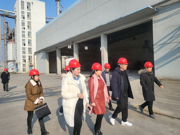 吉安市農(nóng)業(yè)產(chǎn)業(yè)發(fā)展中心主任劉麗紅到新干公司檢查指導(dǎo)安全生產(chǎn)工作