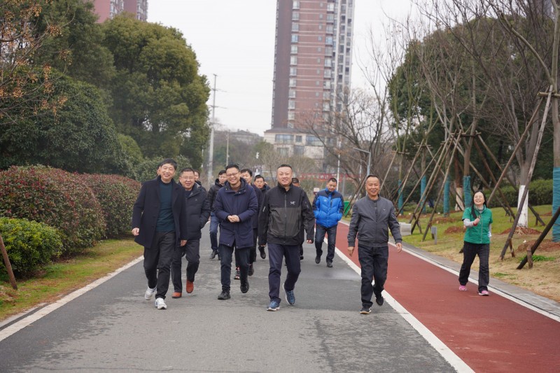 集團(tuán)公司開展迎新春職工健步走活動