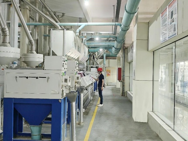 抓現(xiàn)場(chǎng)促提升，強(qiáng)管理出效率